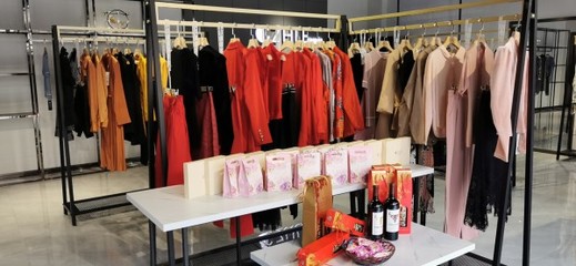 彩知麗女裝安慶新店盛大開業(yè)，璀璨金品點(diǎn)亮?xí)r尚之旅